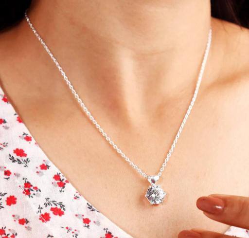 Women's Silver Chain Necklace With Diamond Pendant