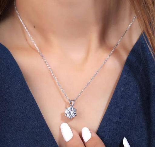 Women's Silver Chain Necklace With Diamond Pendant