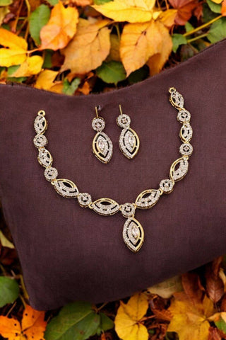 Leaf Shaped Golden Necklace And Earings For Women's