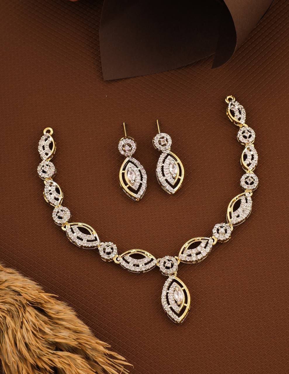 Leaf Shaped Golden Necklace And Earings For Women's