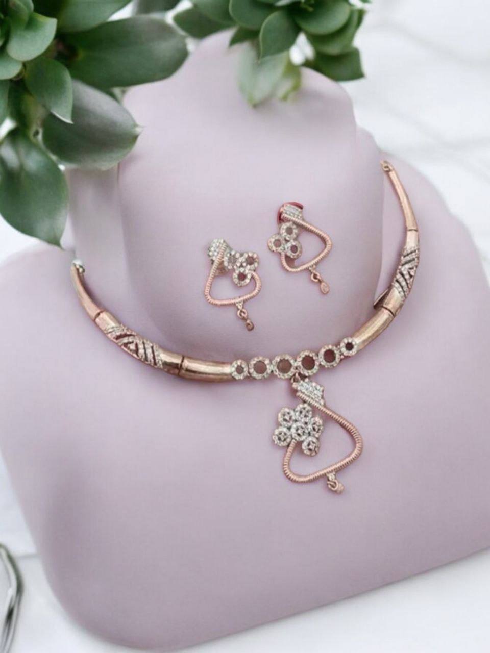 Elegant Rose Gold Necklace And Earings For Women's