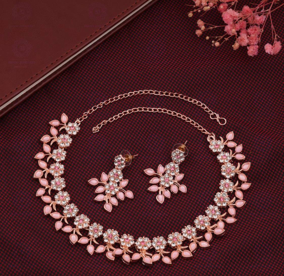 Women's Flower Petals Necklace